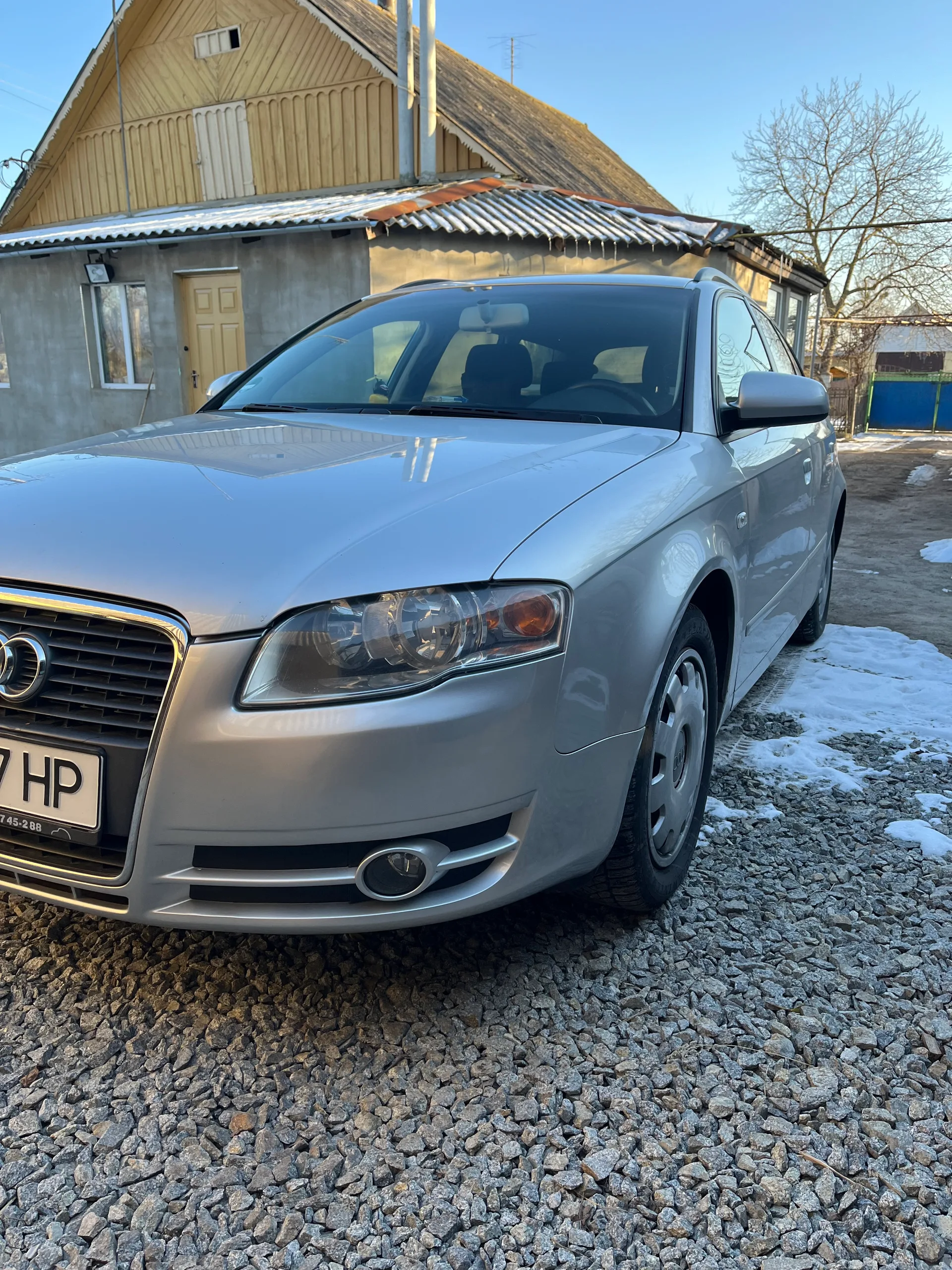 Audi A4 — фото 2